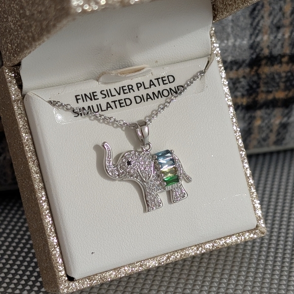 Brilliance Fine Jewelry Jewelry - Silver Plated Elephant Pendant Necklace